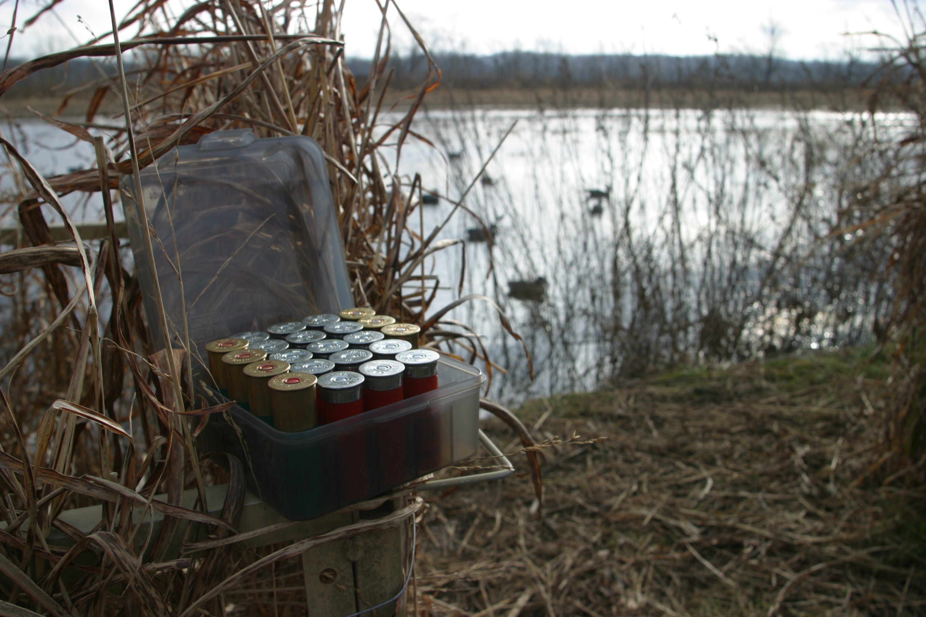 S25-12M - Shotshell Box 25 Round Flip-Top 10 12 Gauge up to 3.5"